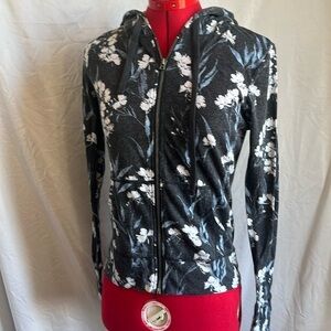 MM24 Aeropostale floral print zip up hoodie